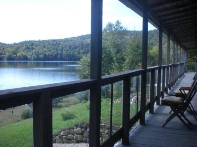 Le Lodge Du Lac Saint-Faustin 外观 照片