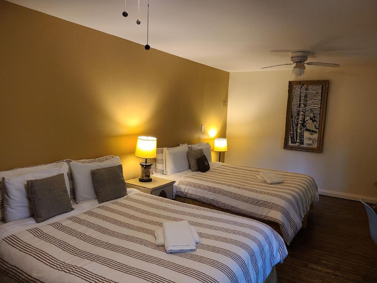 Le Lodge Du Lac Saint-Faustin 外观 照片