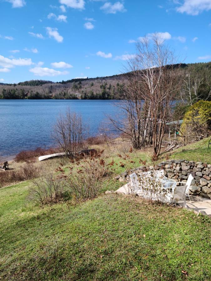 Le Lodge Du Lac Saint-Faustin 外观 照片